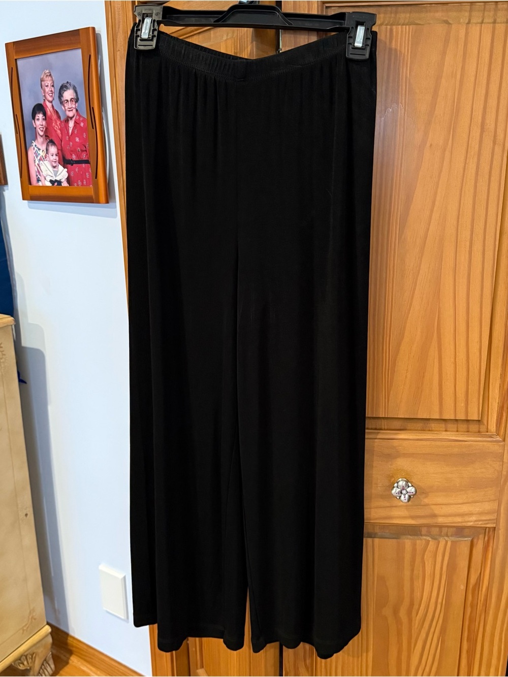 Chicos Travelers Pull On Pants Size 0 US Medium  Black Slinky Knit High Rise